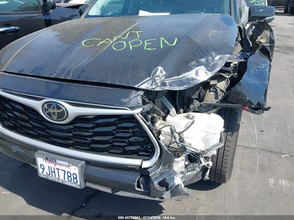 2020 TOYOTA HIGHLANDER XLE
