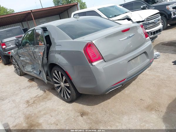 2017 CHRYSLER 300 LIMITED
