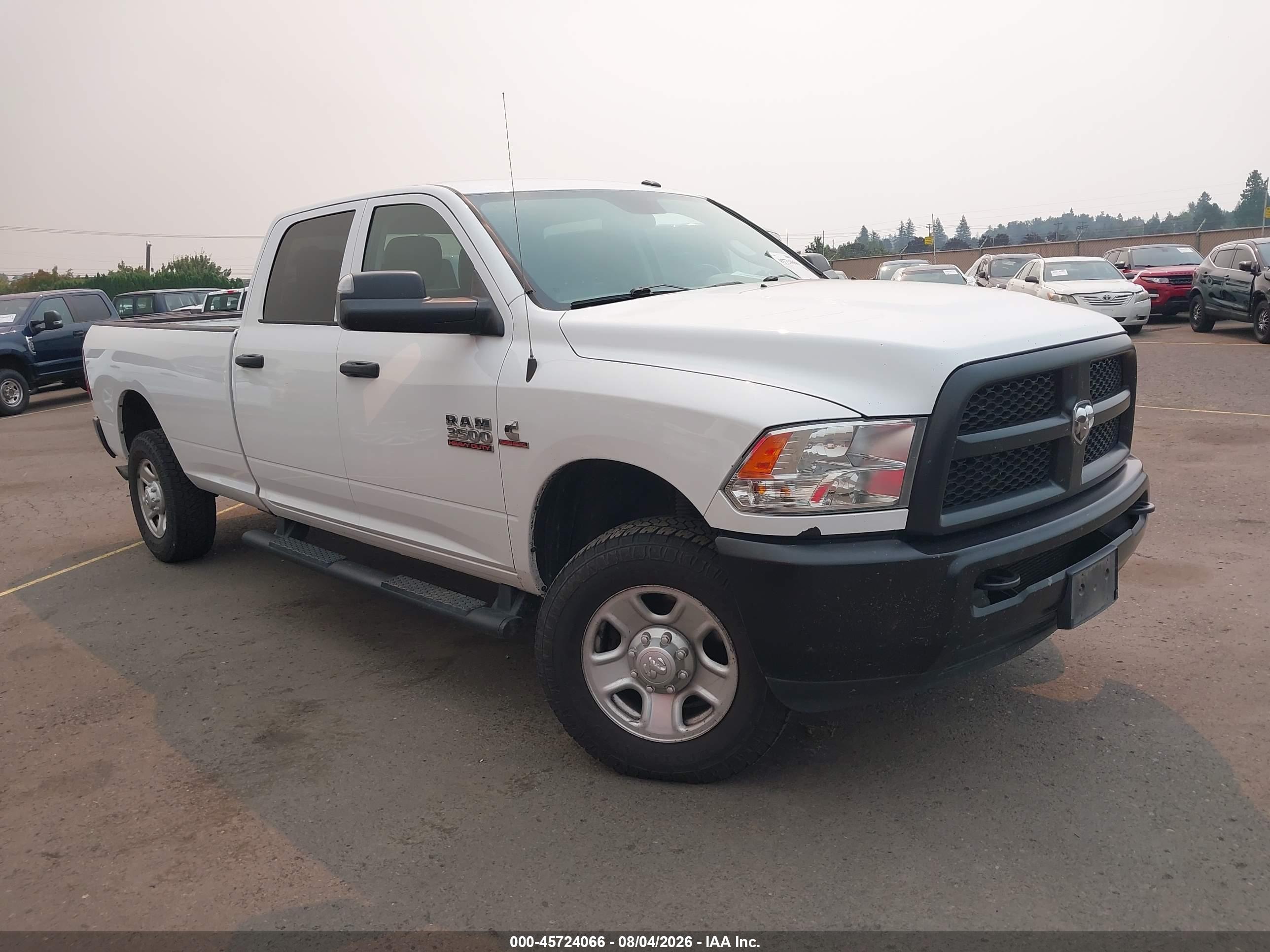 2018 RAM 3500 TRADESMAN  4X4 8' BOX