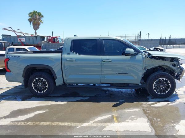 2025 TOYOTA TUNDRA SR5