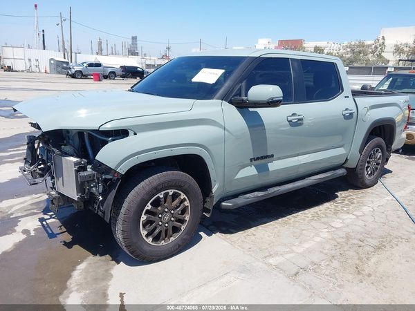 2025 TOYOTA TUNDRA SR5