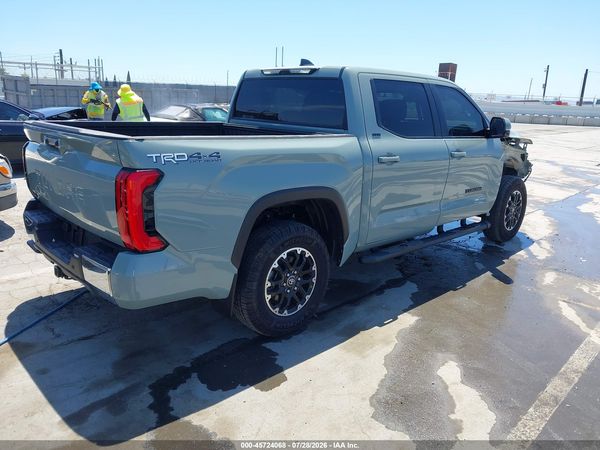2025 TOYOTA TUNDRA SR5