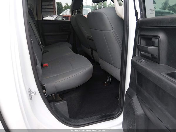 2018 RAM 1500 EXPRESS  4X4 6'4 BOX