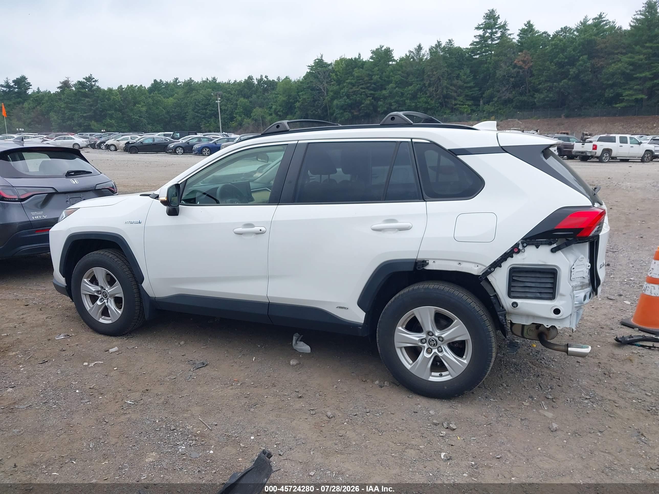 2021 TOYOTA RAV4 HYBRID XLE
