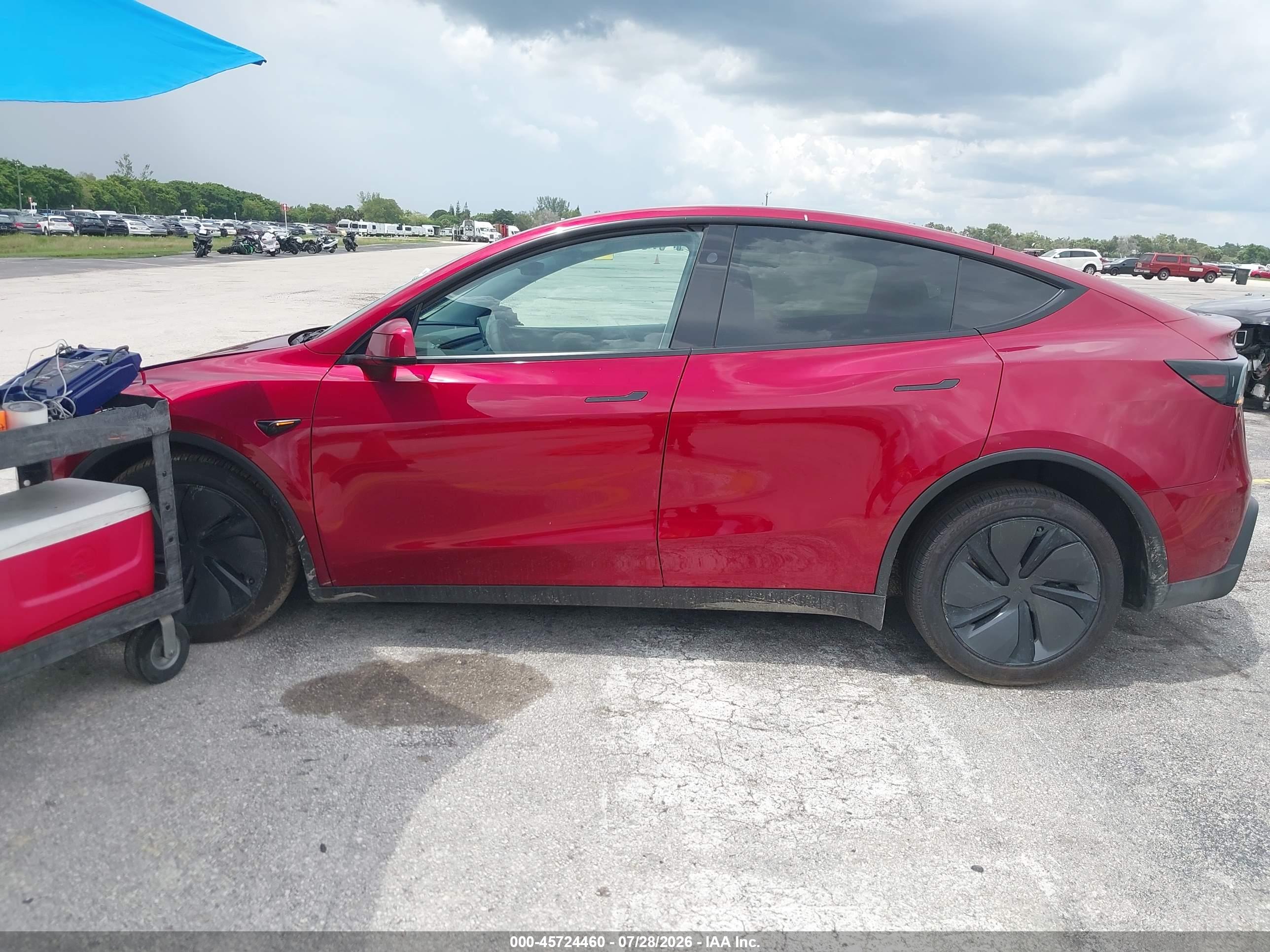 2026 TESLA MODEL Y