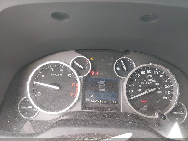 2017 TOYOTA TUNDRA SR5 5.7L V8