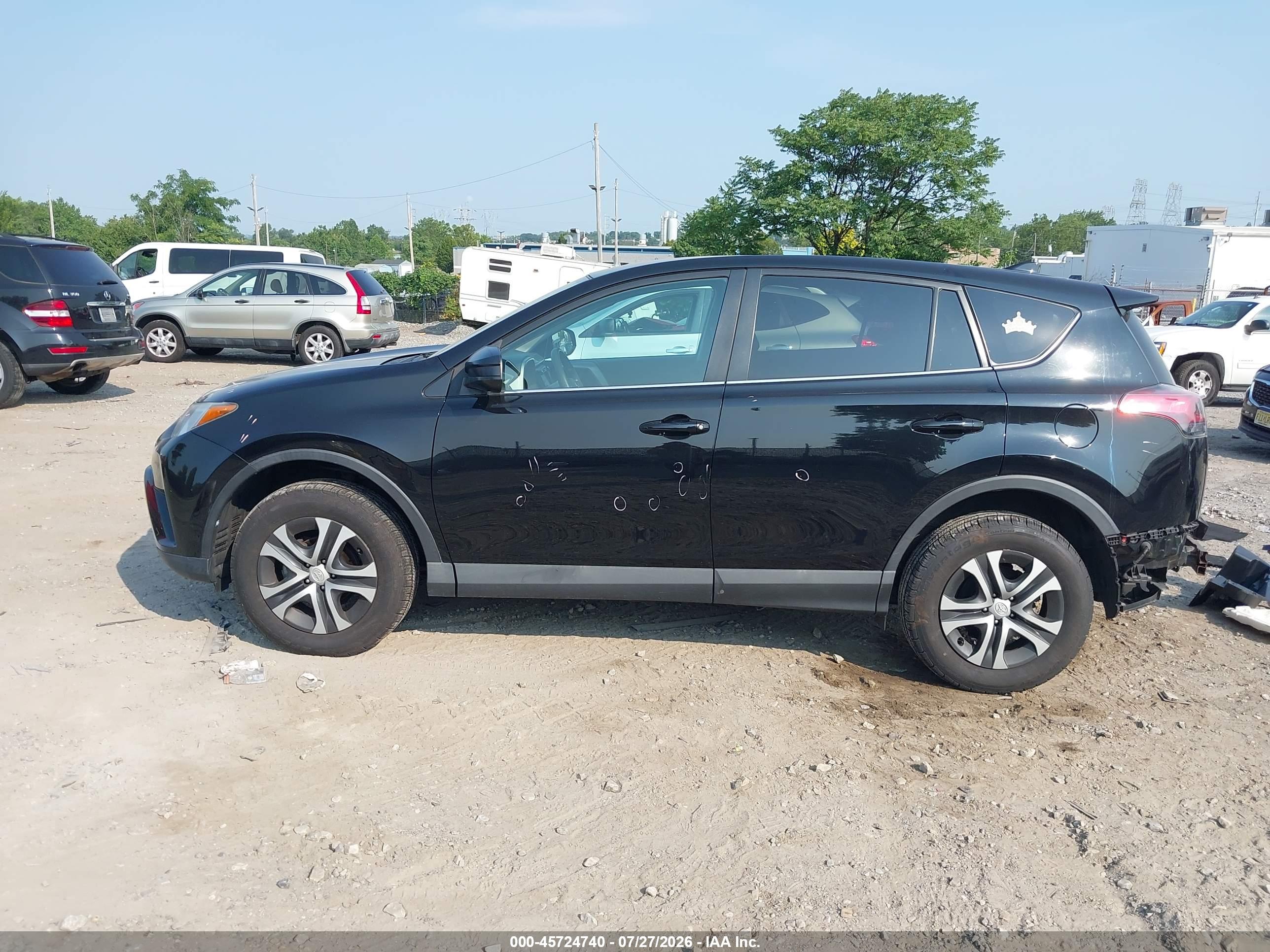 2016 TOYOTA RAV4 LE
