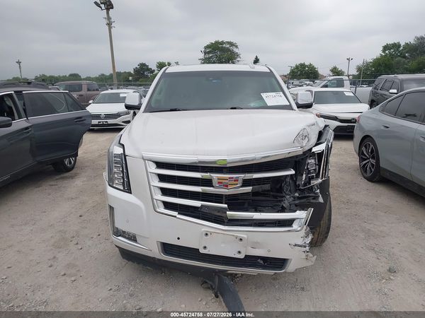 2016 CADILLAC ESCALADE LUXURY COLLECTION