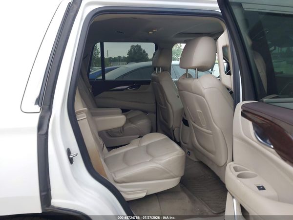 2016 CADILLAC ESCALADE LUXURY COLLECTION