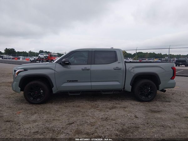 2025 TOYOTA TUNDRA SR5