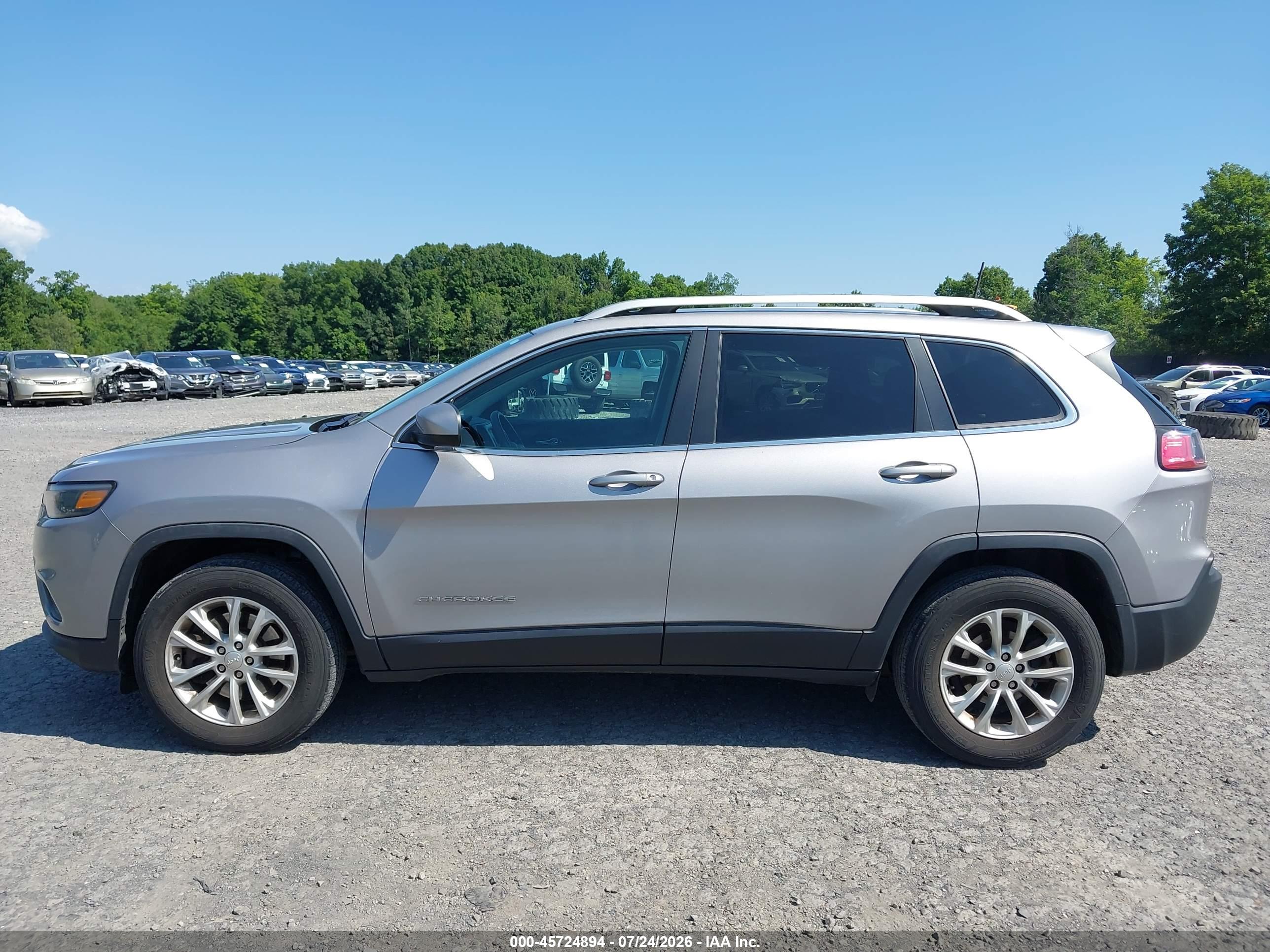2019 JEEP CHEROKEE LATITUDE 4X4