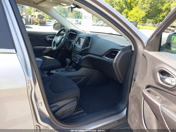 2019 JEEP CHEROKEE LATITUDE 4X4