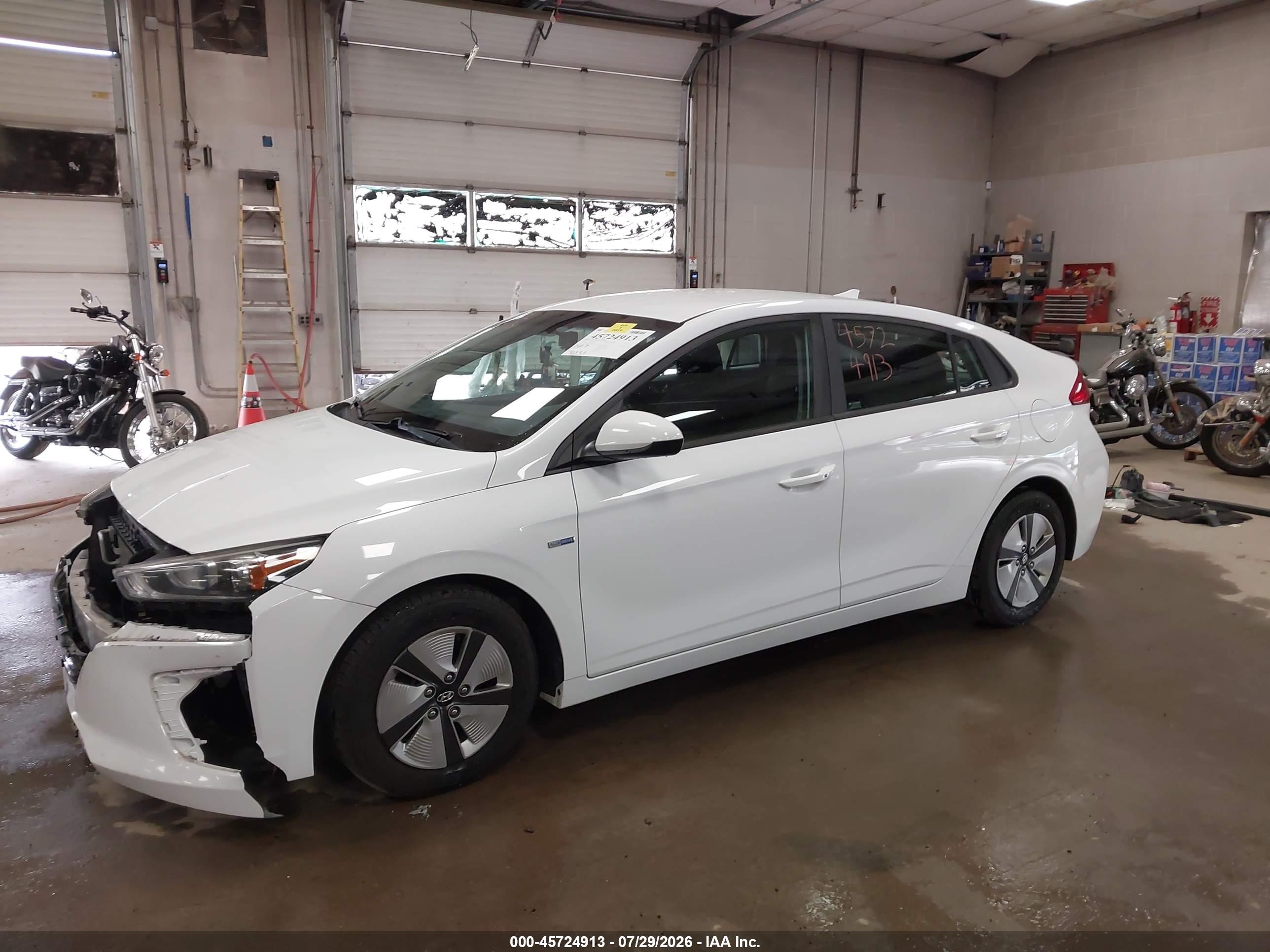 2019 HYUNDAI IONIQ HYBRID BLUE