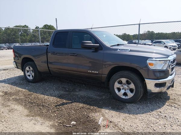 2022 RAM 1500 BIG HORN  4X2 6'4 BOX