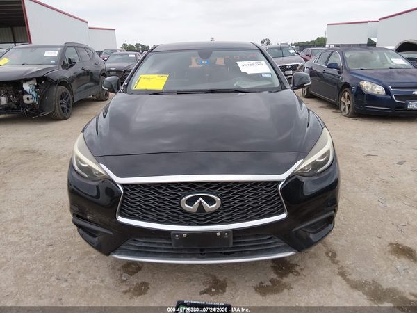 2018 INFINITI QX30 LUXURY