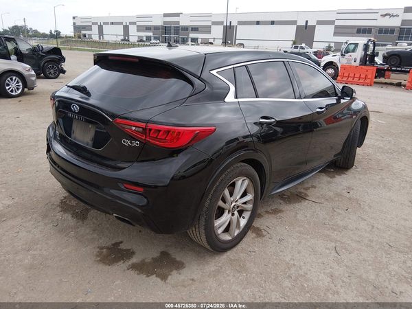 2018 INFINITI QX30 LUXURY