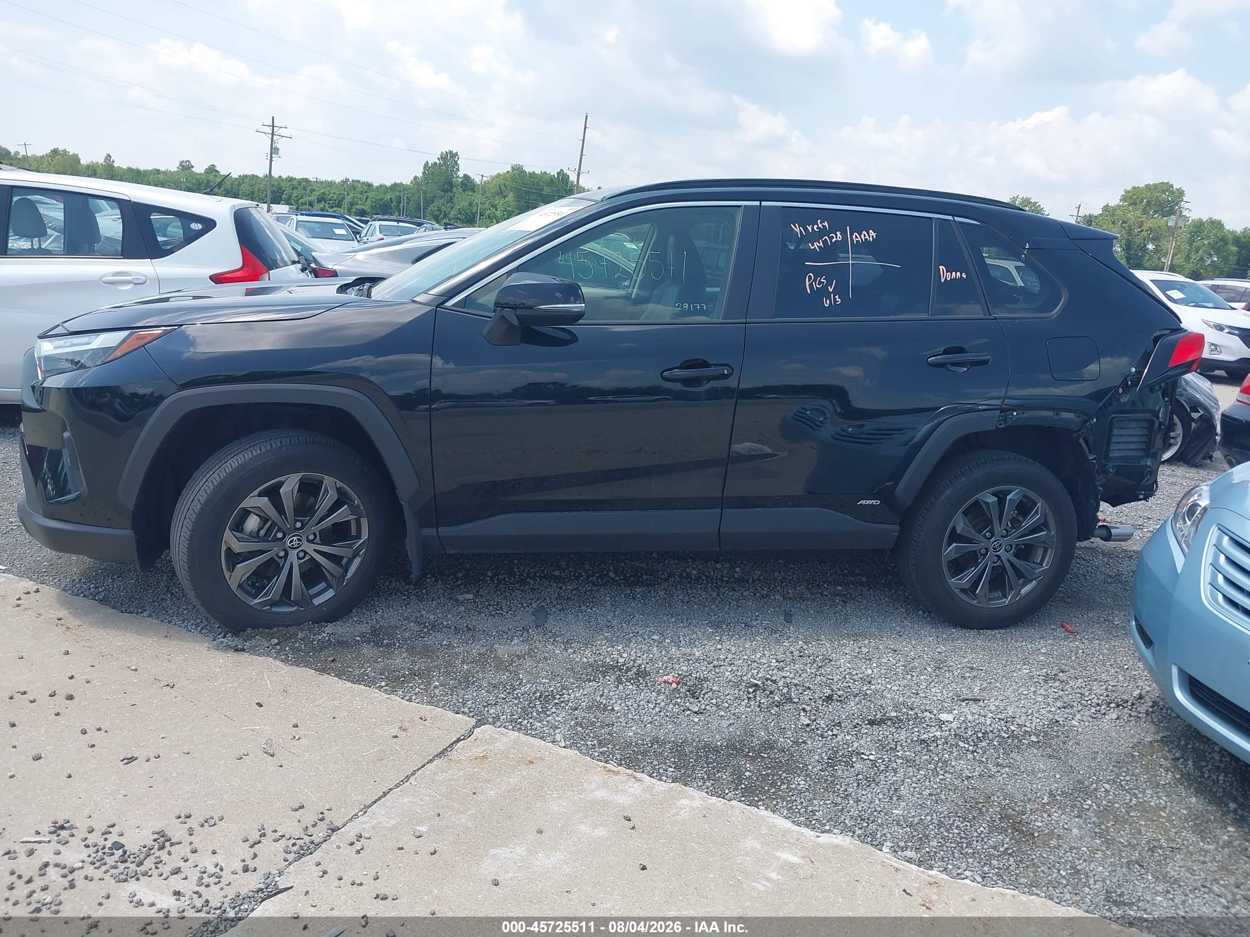 2025 TOYOTA RAV4 HYBRID XLE PREMIUM