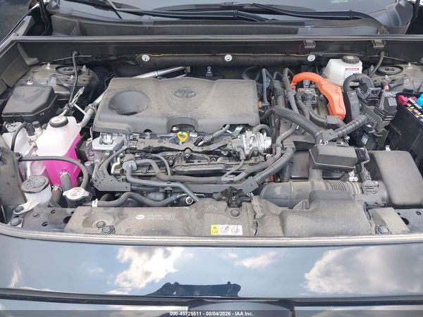 2025 TOYOTA RAV4 HYBRID XLE PREMIUM
