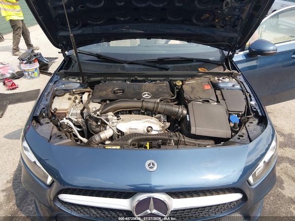 2022 MERCEDES-BENZ A 220 A220