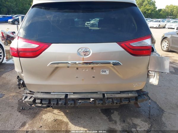 2015 TOYOTA SIENNA