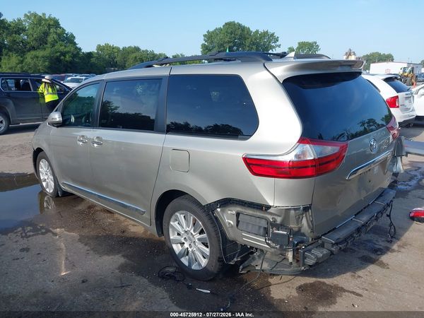 2015 TOYOTA SIENNA