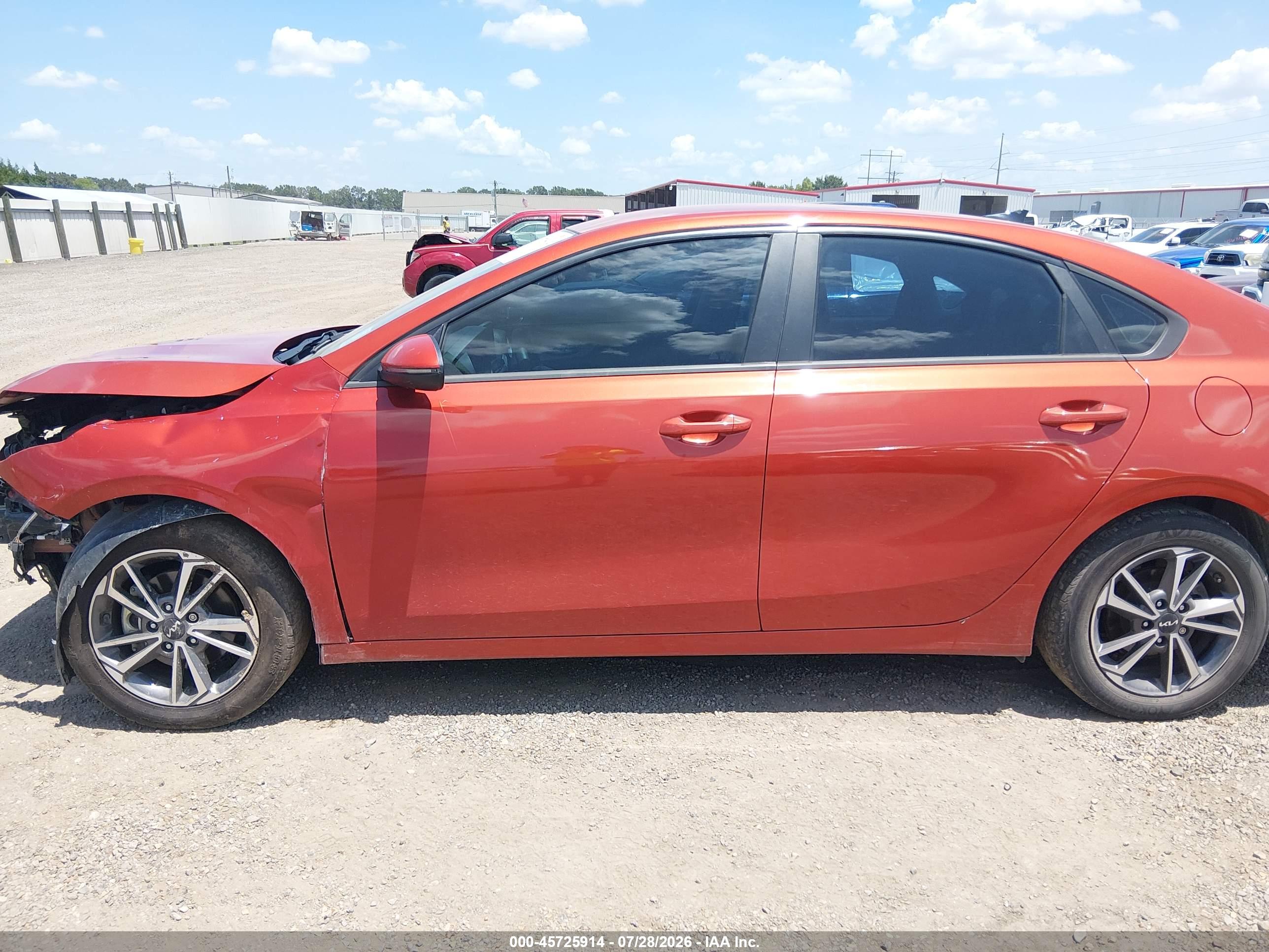 2023 KIA FORTE LXS