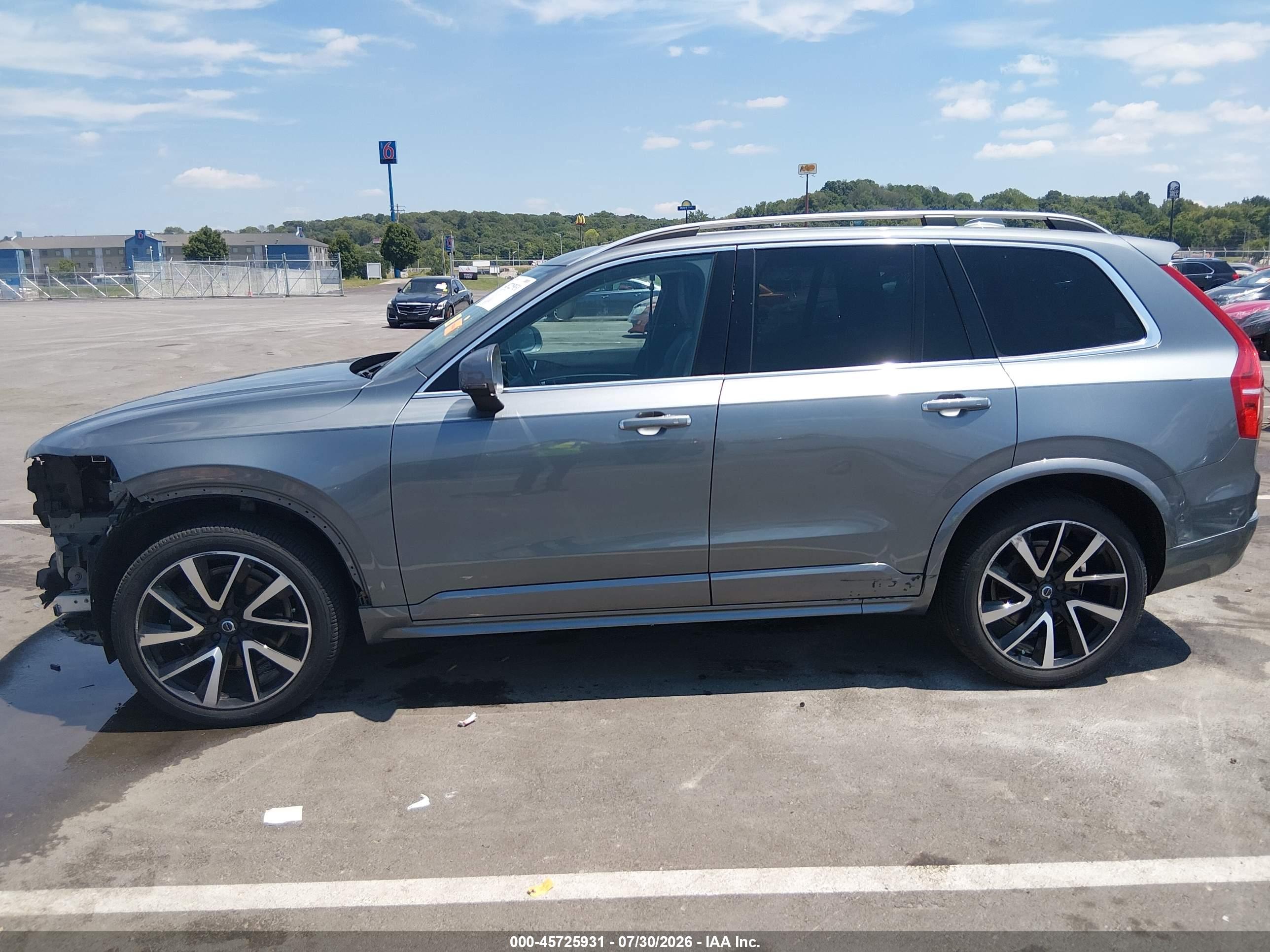 2019 VOLVO XC90 T6 MOMENTUM