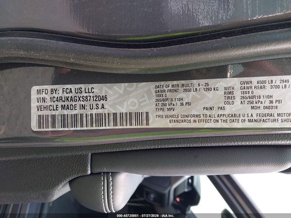 2025 JEEP GRAND CHEROKEE L LAREDO X 4X4