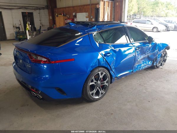 2018 KIA STINGER GT1