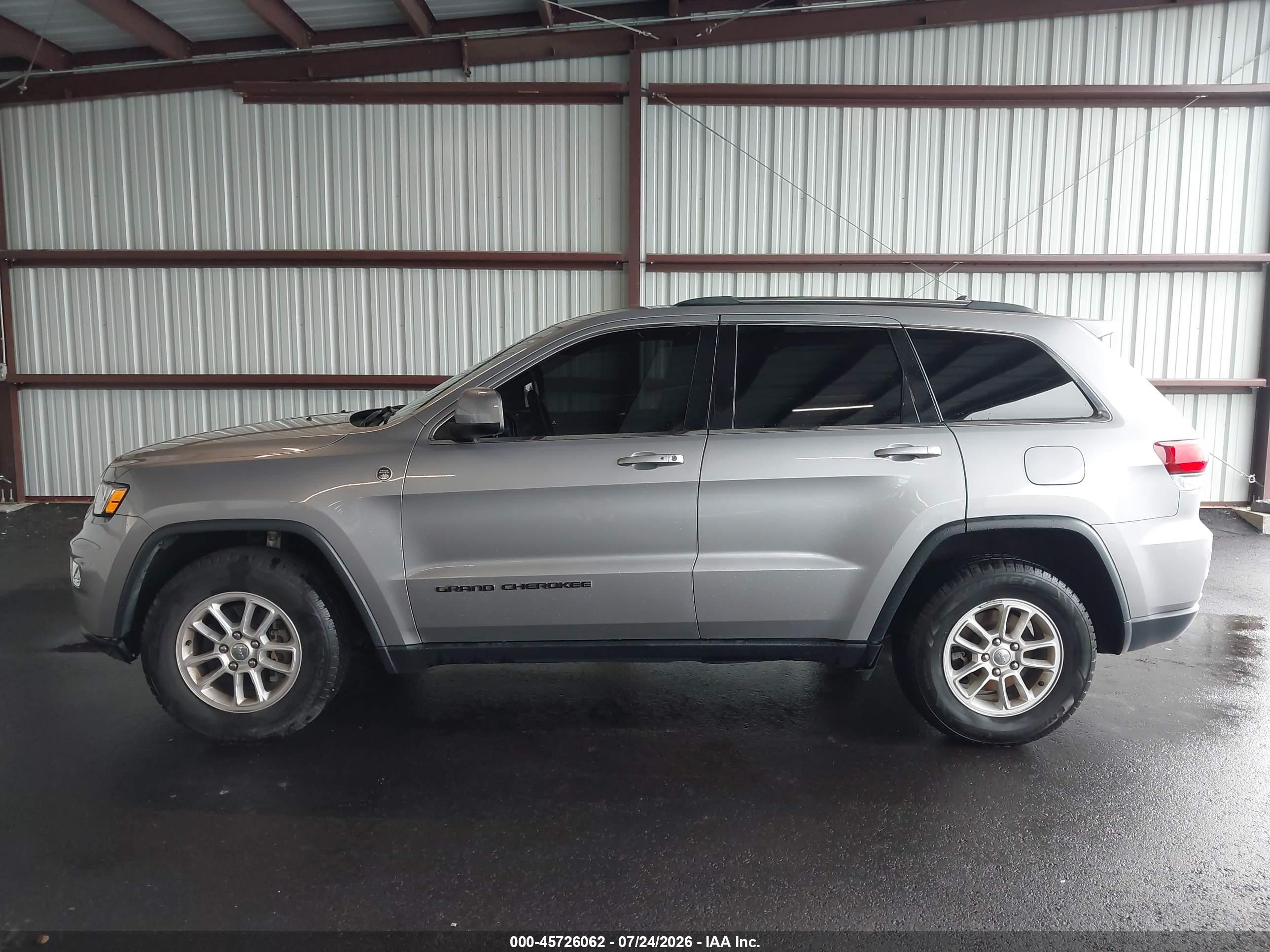 2020 JEEP GRAND CHEROKEE LAREDO E 4X4