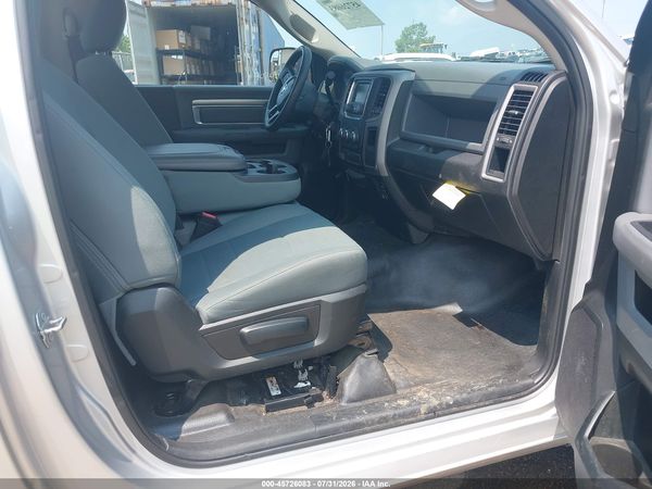 2018 RAM 3500 TRADESMAN  4X2 8' BOX