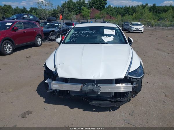 2022 HYUNDAI SONATA SE