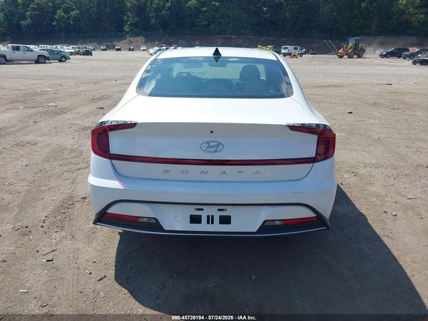 2022 HYUNDAI SONATA SE