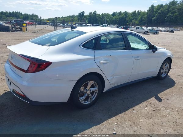 2022 HYUNDAI SONATA SE