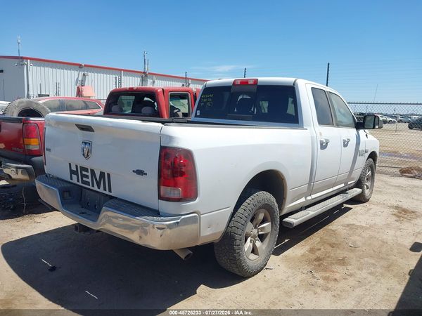 2016 RAM 1500 SLT