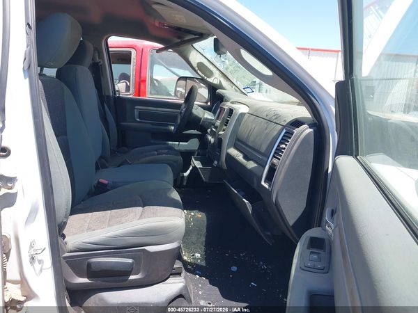 2016 RAM 1500 SLT