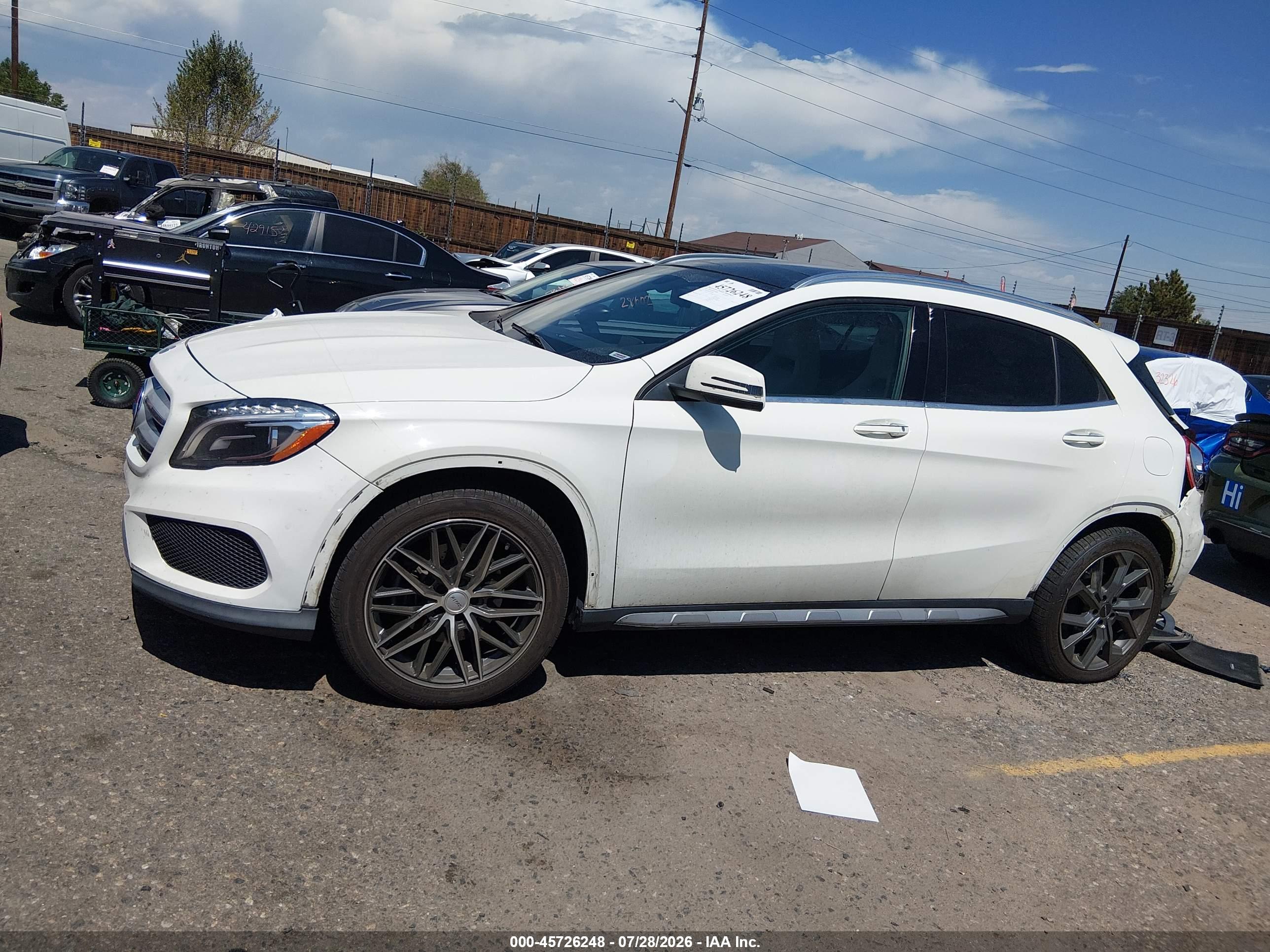 2015 MERCEDES-BENZ GLA 250 4MATIC