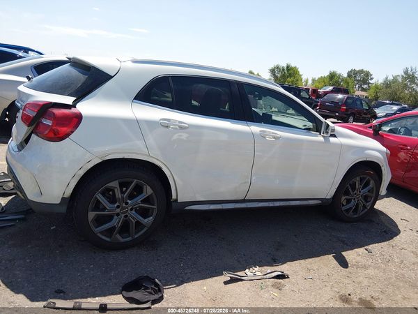 2015 MERCEDES-BENZ GLA 250 4MATIC
