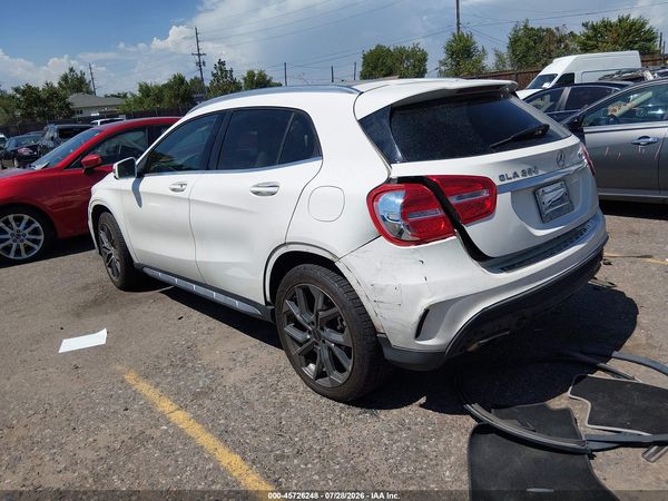 2015 MERCEDES-BENZ GLA 250 4MATIC