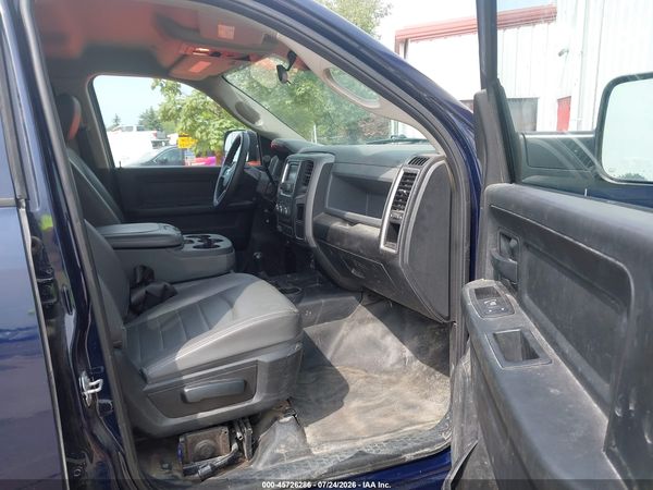 2018 RAM 2500 TRADESMAN  4X4 8' BOX