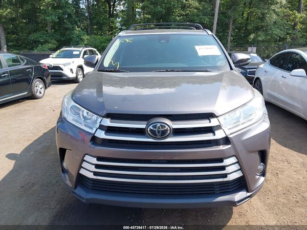 2017 TOYOTA HIGHLANDER XLE