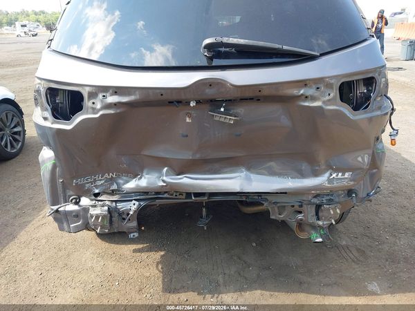 2017 TOYOTA HIGHLANDER XLE