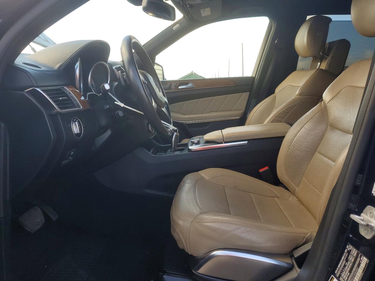 2015 MERCEDES-BENZ GL GL550 4MATIC