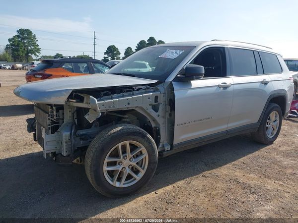 2023 JEEP GRAND CHEROKEE L LAREDO 4X2