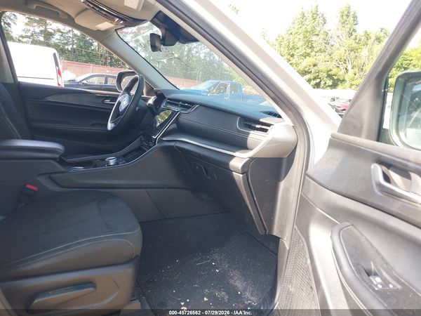 2023 JEEP GRAND CHEROKEE L LAREDO 4X2