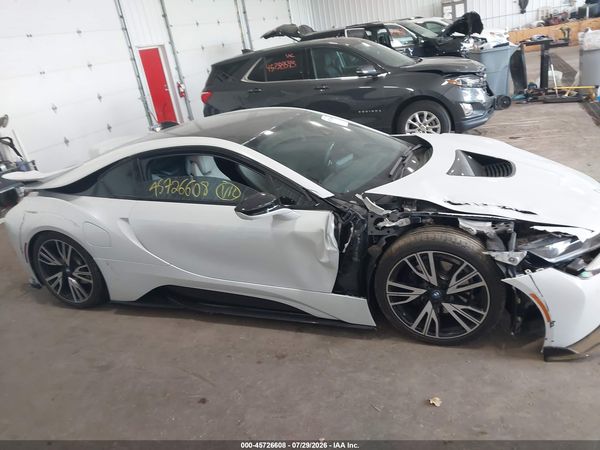 2015 BMW I8