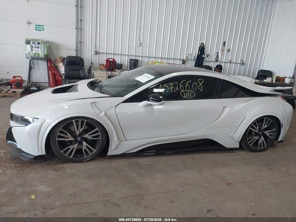 2015 BMW I8
