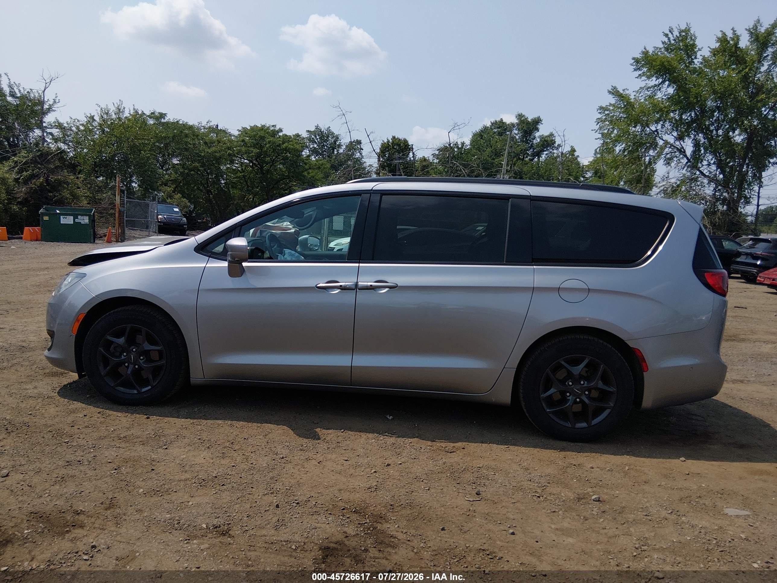 2020 CHRYSLER PACIFICA TOURING L PLUS