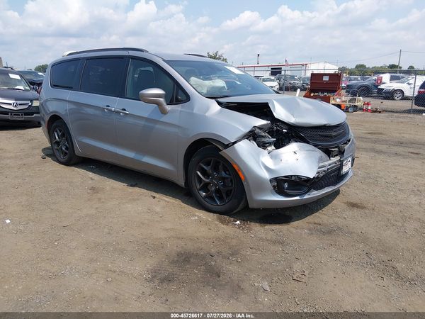 2020 CHRYSLER PACIFICA TOURING L PLUS