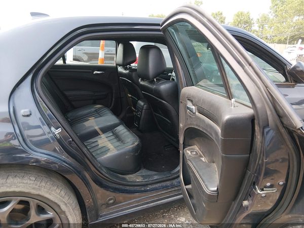 2016 CHRYSLER 300 300S — I8